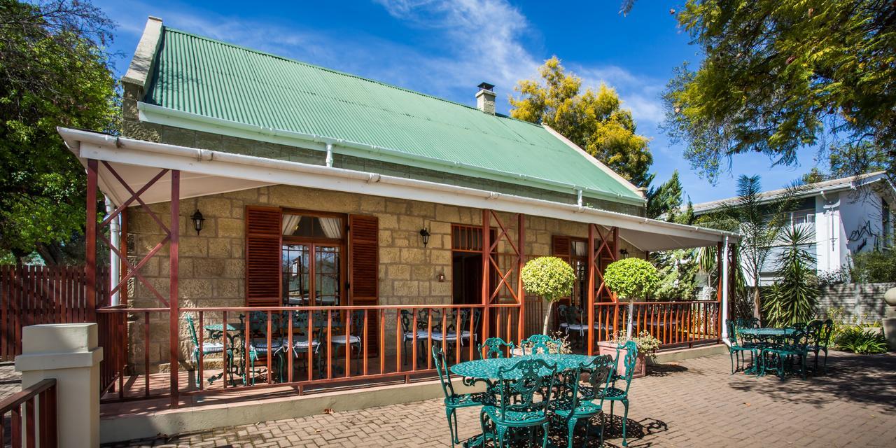 88 Baron Van Reede Guesthouse Oudtshoorn Kültér fotó